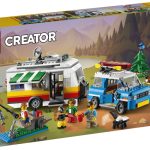 Rodinná dovolenka v karavane LEGO Creator 31108