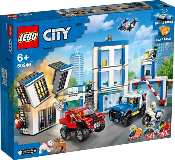 Policajná stanica LEGO City 60246